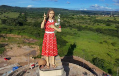Em Santana do Cariri, Governo do Ceará entrega complexo religioso com homenagem à Beata Menina Benigna