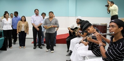 Cid Gomes inaugura escola profissionalizante em Eusébio