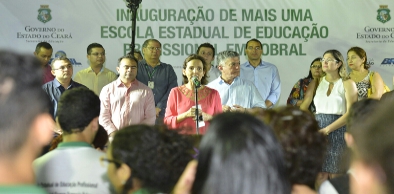 Governo do Ceará entrega escola de educação profissional em Sobral