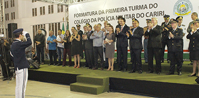 Camilo Santana participa da formatura da primeira turma do Colégio Militar do Cariri