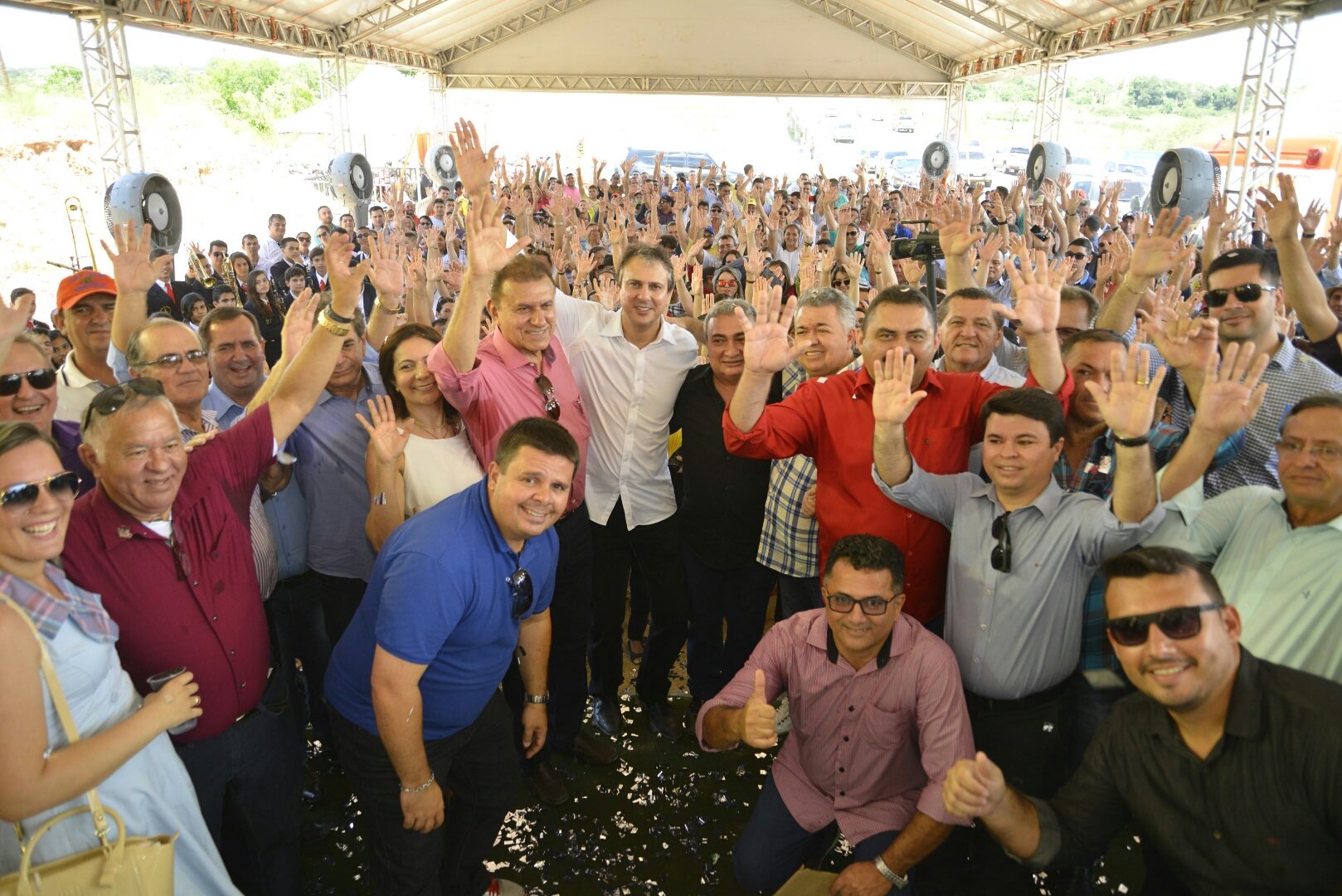Governo do Ceará entrega obras e anuncia investimentos em infraestrutura no município de Russas