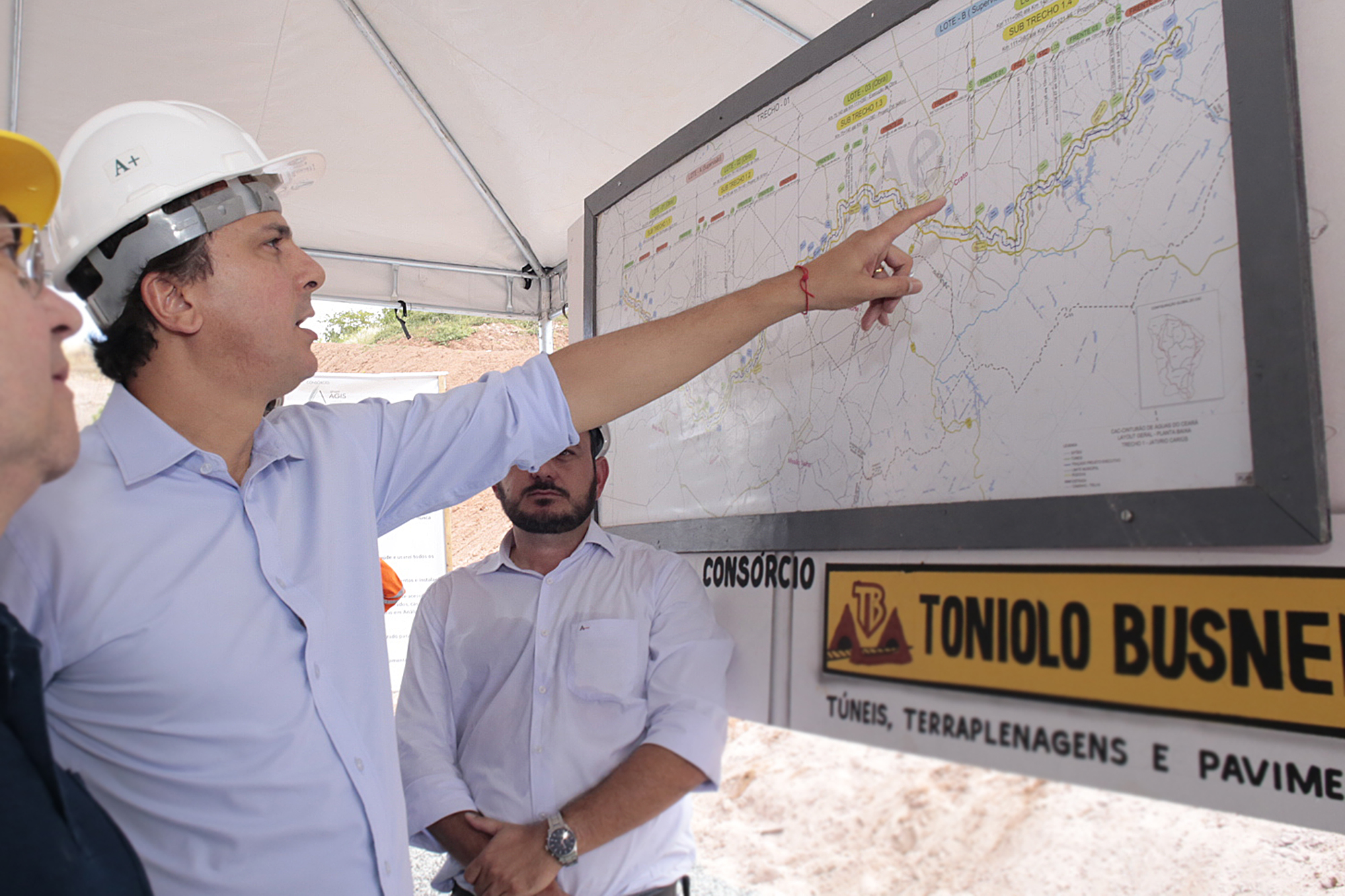 Segurança hídrica: maior túnel do Cinturão das Águas é concluído no Cariri