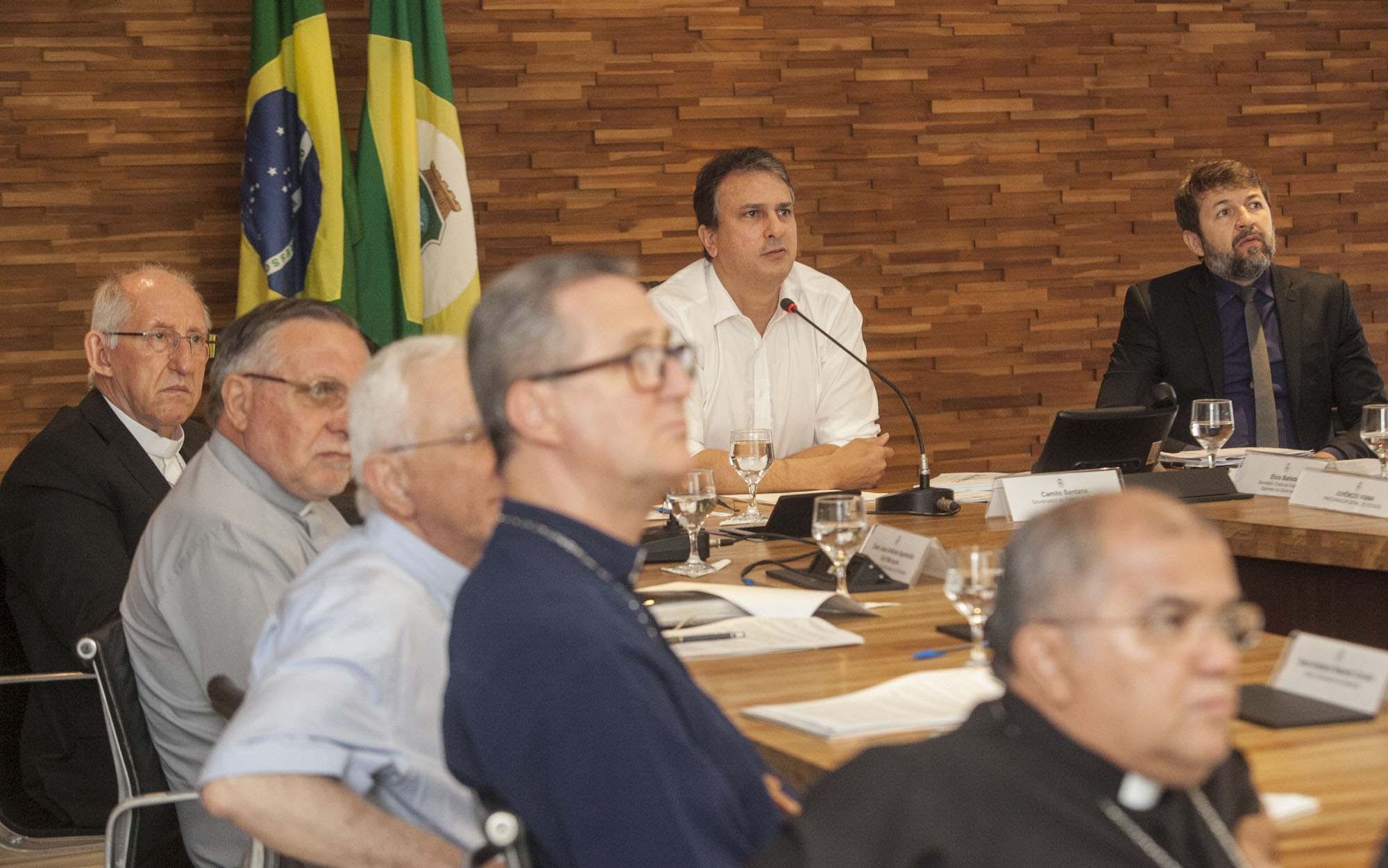 Governador se reúne com bispos do Estado para discutir convivência com o semiárido