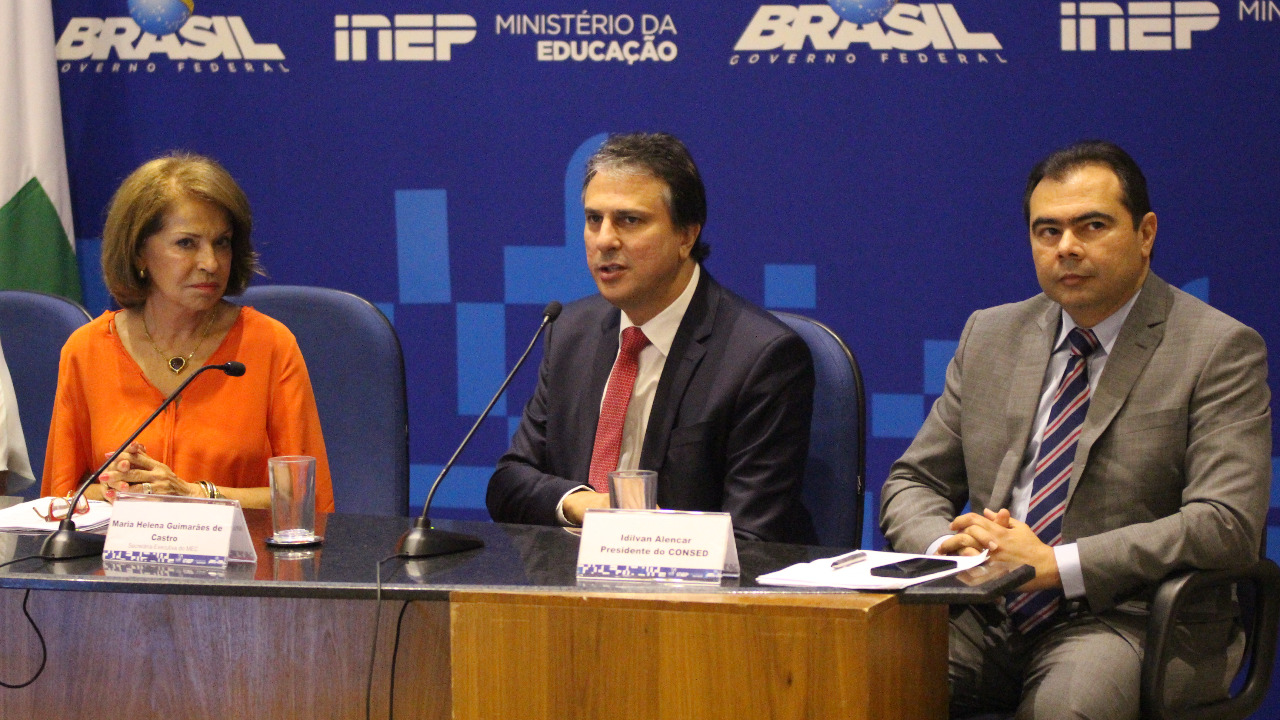 Ceará ultrapassa médias do Nordeste e do Brasil em Leitura, Escrita e Matemática