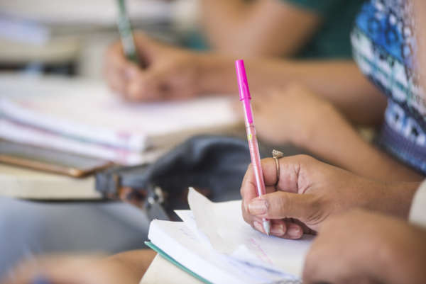 Núcleo de Línguas da Uece abre inscrições para nove idiomas