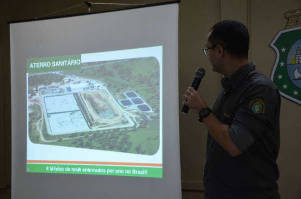 Sejus fecha parceria com cooperativa para manutenção do Reciclovidas nas unidades