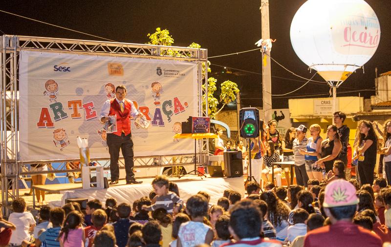 Mais Infância Ceará: Governo do Ceará promove Arte na Praça em Fortaleza e Araripe
