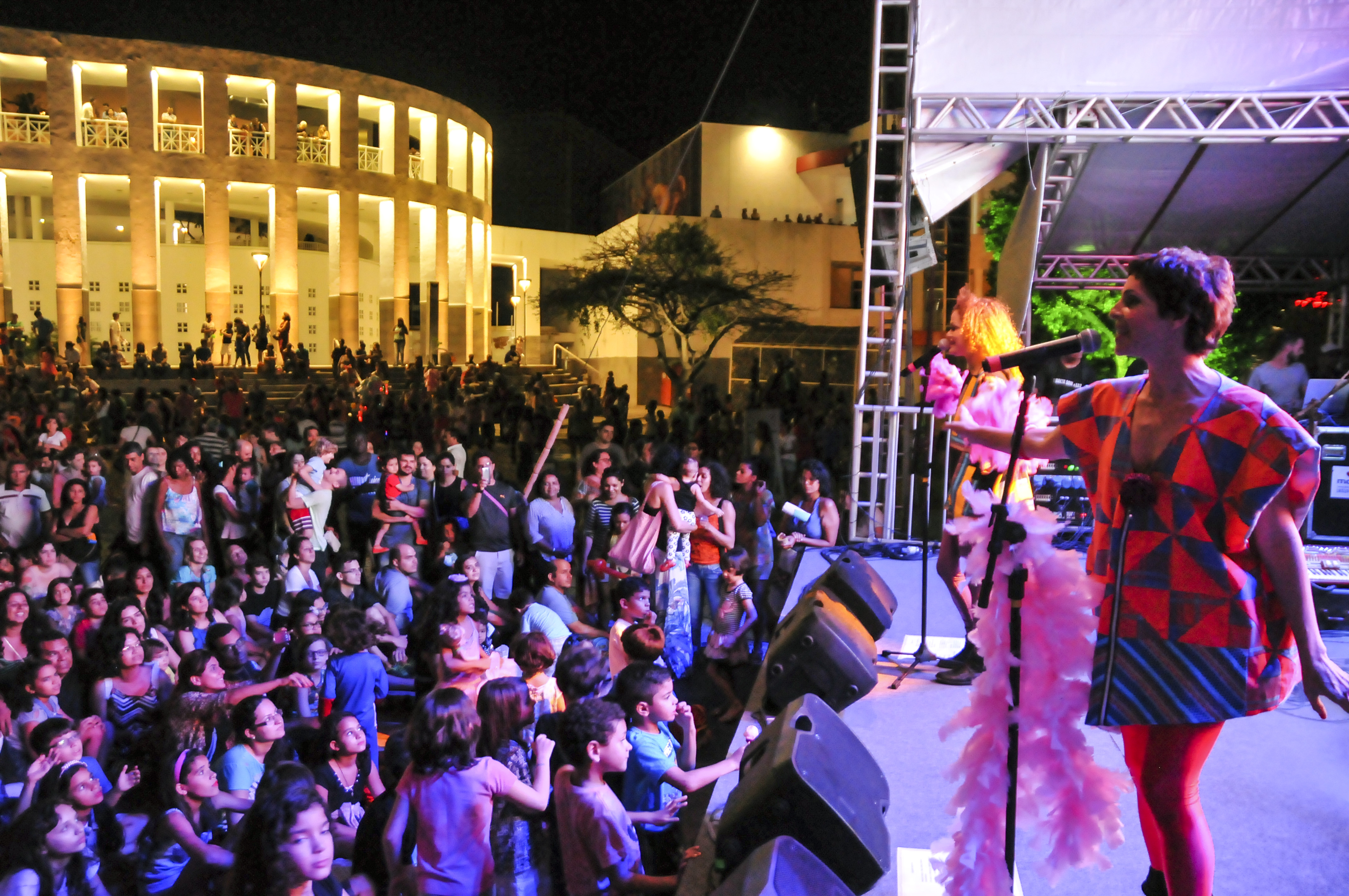 Dragão do Mar realiza tradicional bailinho de Carnaval infantil neste domingo (4), com o “Baile TIC”