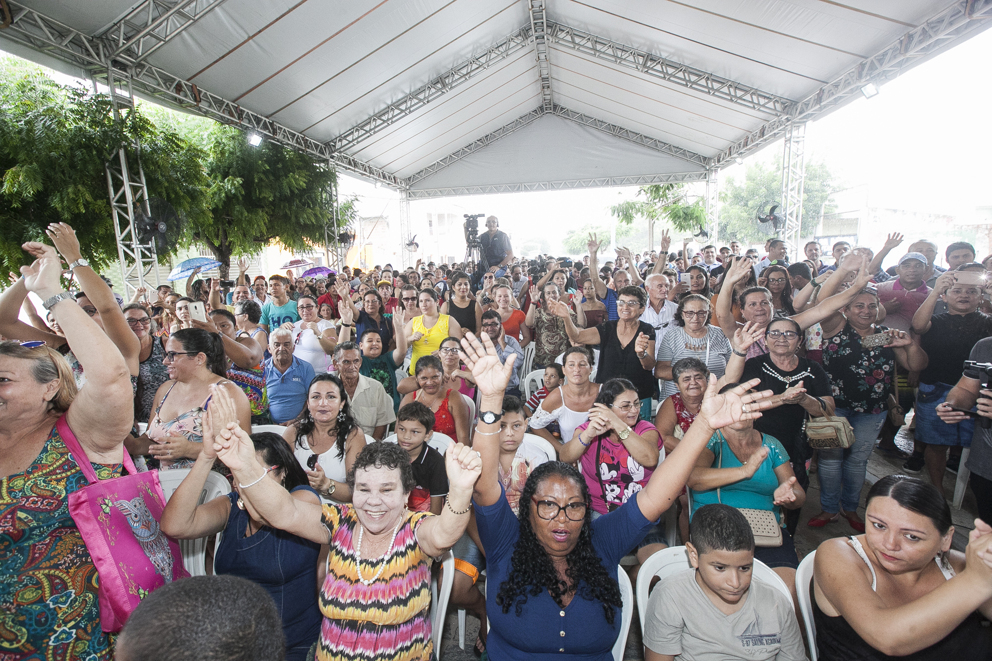Governo do Ceará beneficia 342 famílias de Jijoca de Jericoacoara com títulos de terra e outros investimentos