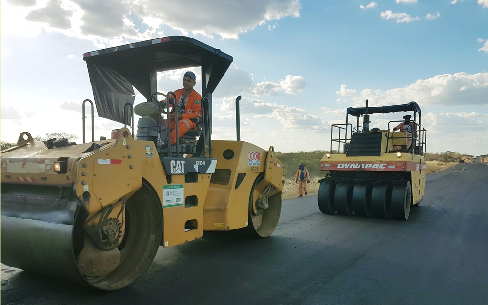 Ceará tem 692 km de obras rodoviárias em andamento
