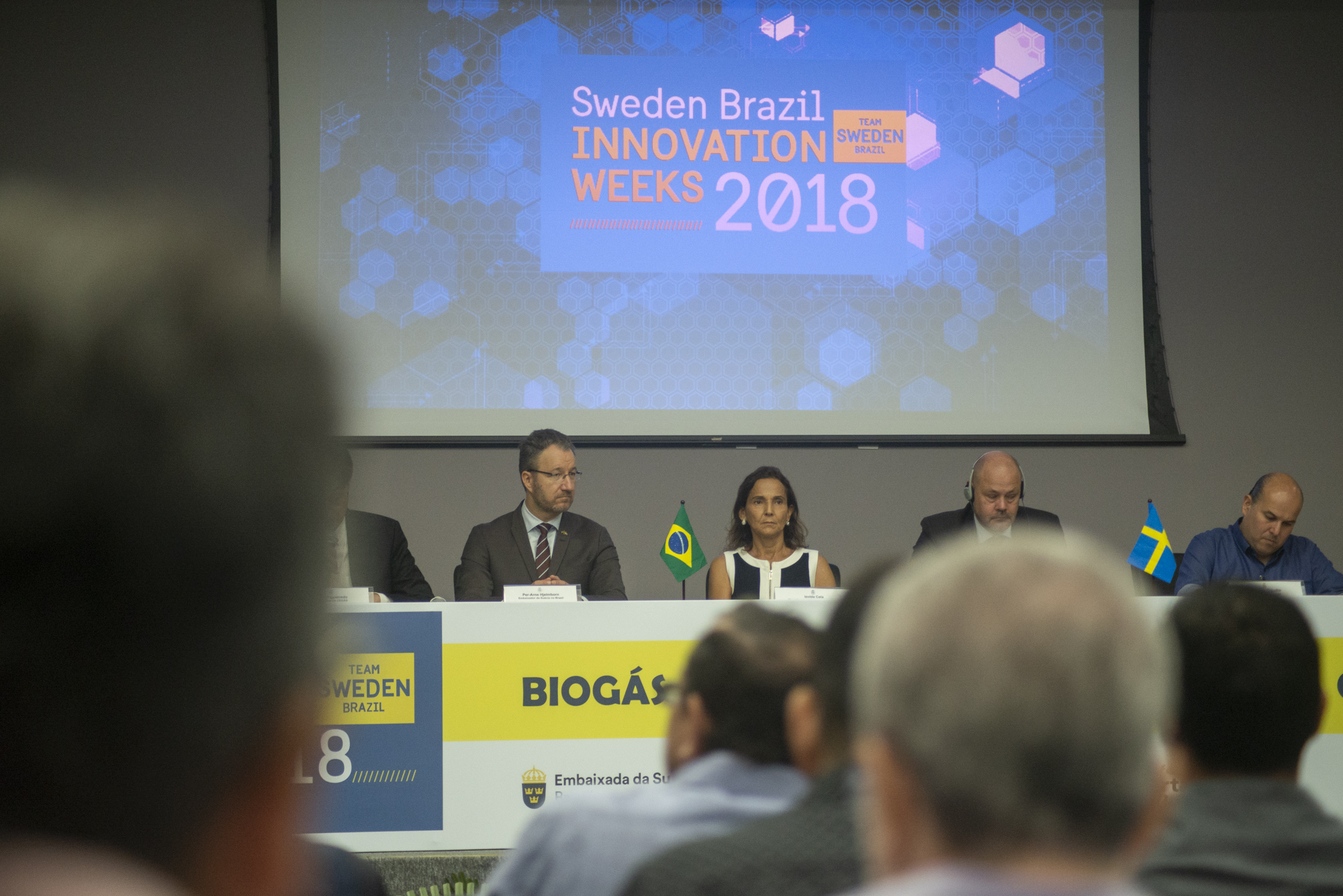 Monsenhor Tabosa e Novo Oriente recebem brinquedopraças do Governo do Ceará