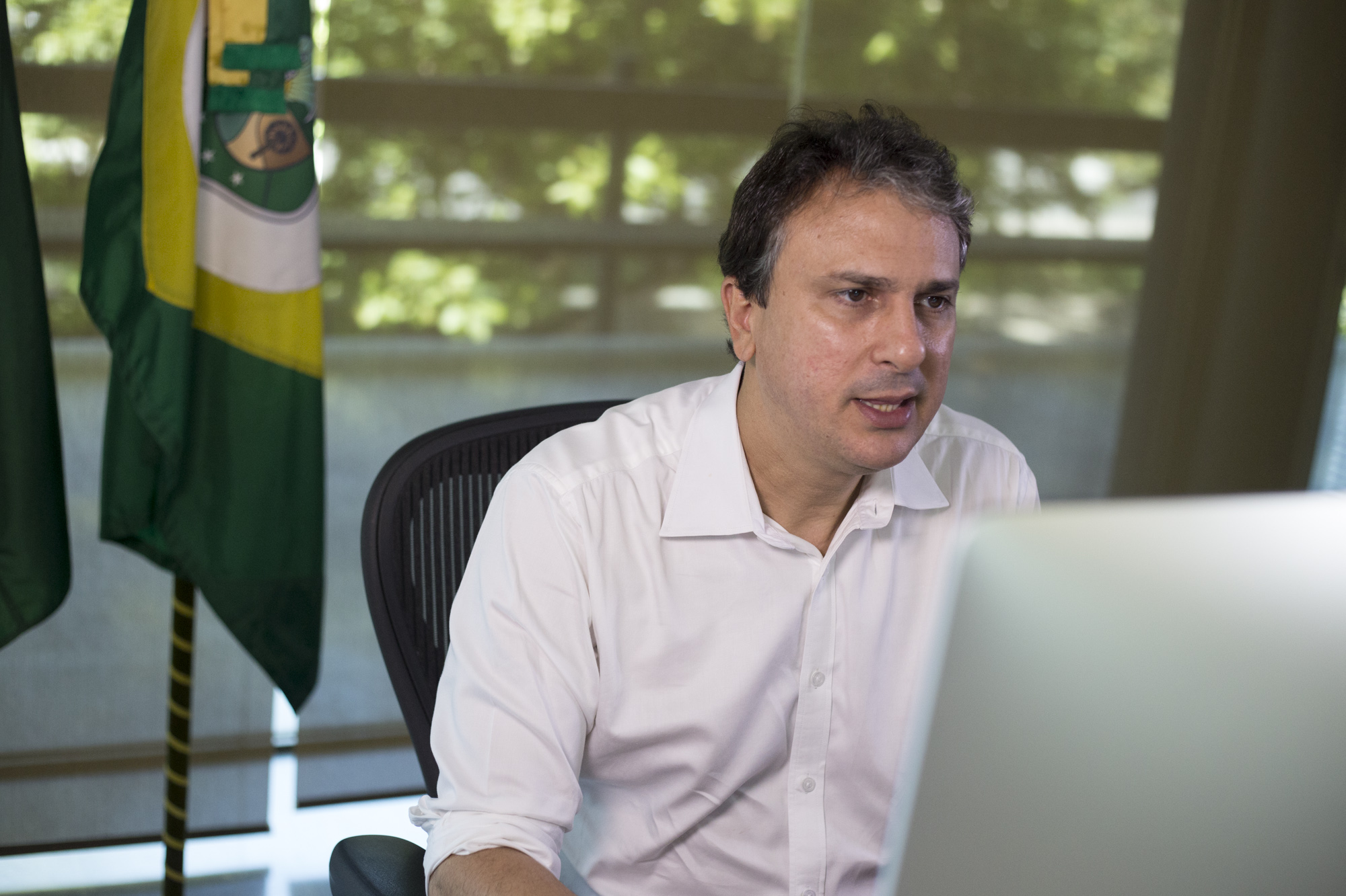 Governador anuncia retomada do pagamento do Cartão Mais Infância