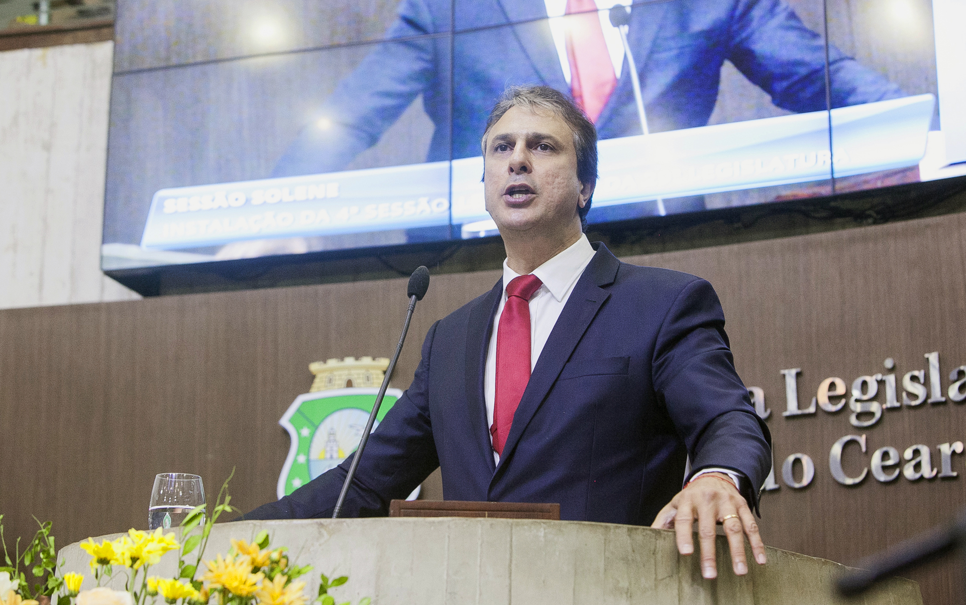 Camilo Santana toma posse para segundo mandato como governador