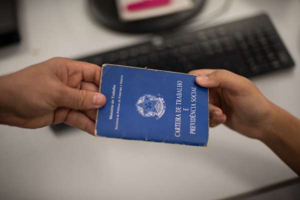 Com destaque no Nordeste, Ceará registra aumento de contratações intermitentes e temporárias em 2021