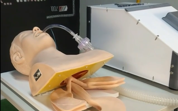 Covid-19: ventilador mecânico desenvolvido pela Uece e pelo CriarCE chega à fase final