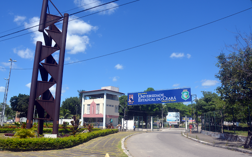 Uece: Candidatos a ingresso pelo Enem devem registrar intenção de matrícula até dia 17