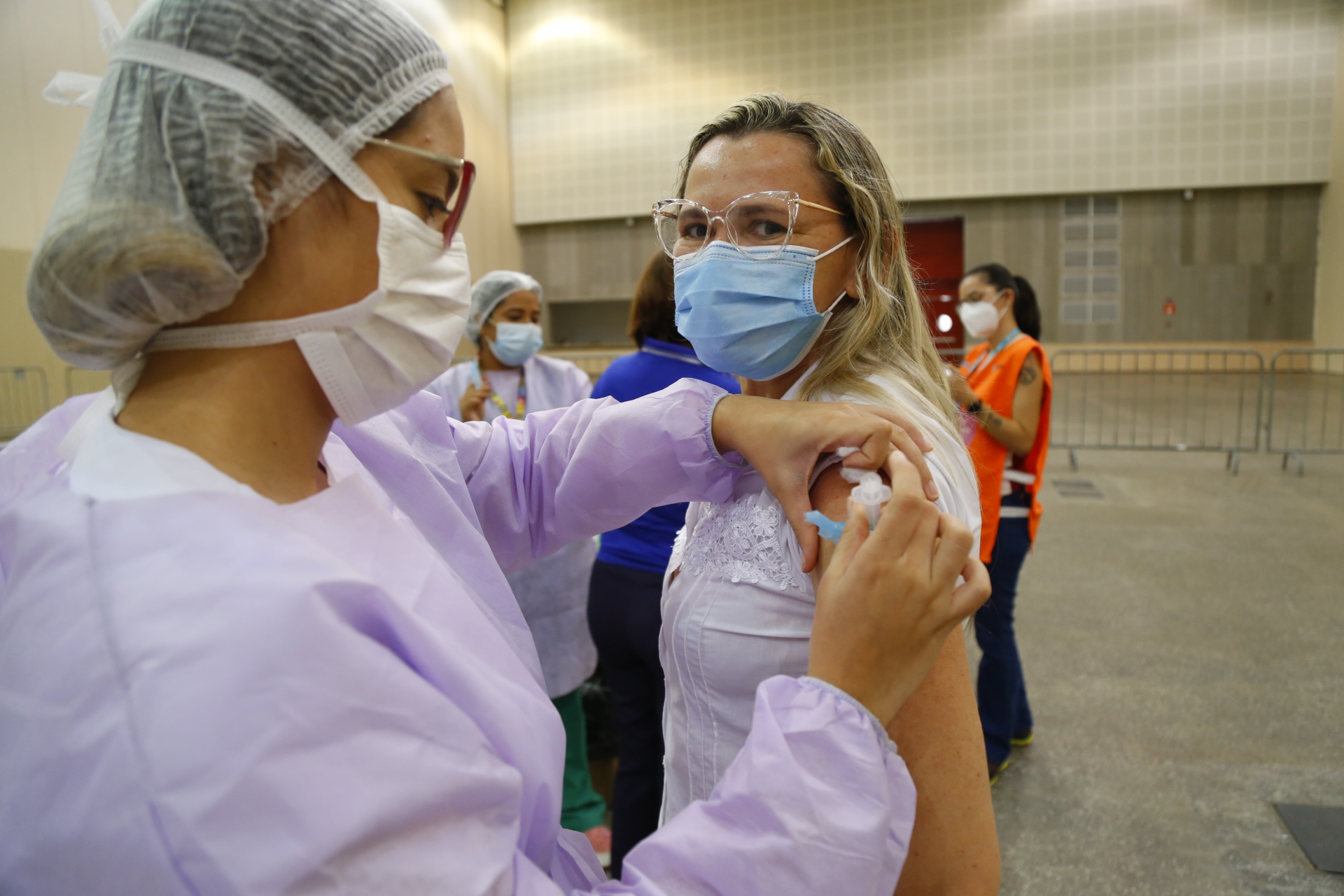 Atestado, declaração ou relatório médico serão exigidos durante 3ª fase da vacinação contra a Covid-19; veja modelos