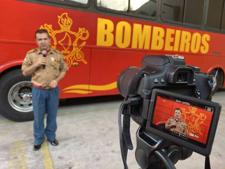 Corpo de Bombeiros comemora primeiro ano de Lives do projeto “Em Casa com a Melhor Idade”