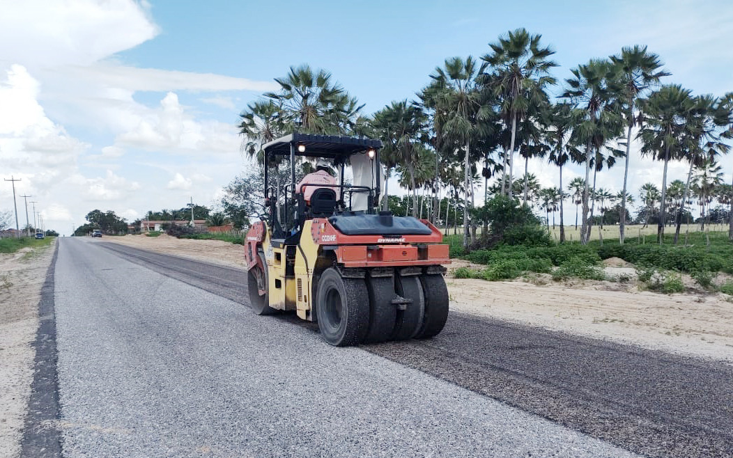 Em Limoeiro do Norte, estrada de Bixopá está próxima da conclusão