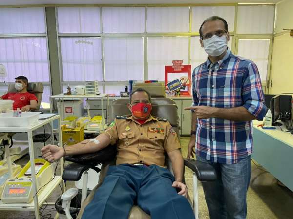 Bombeiros de Sobral realizam doação de sangue e plaquetas para o Hemoce