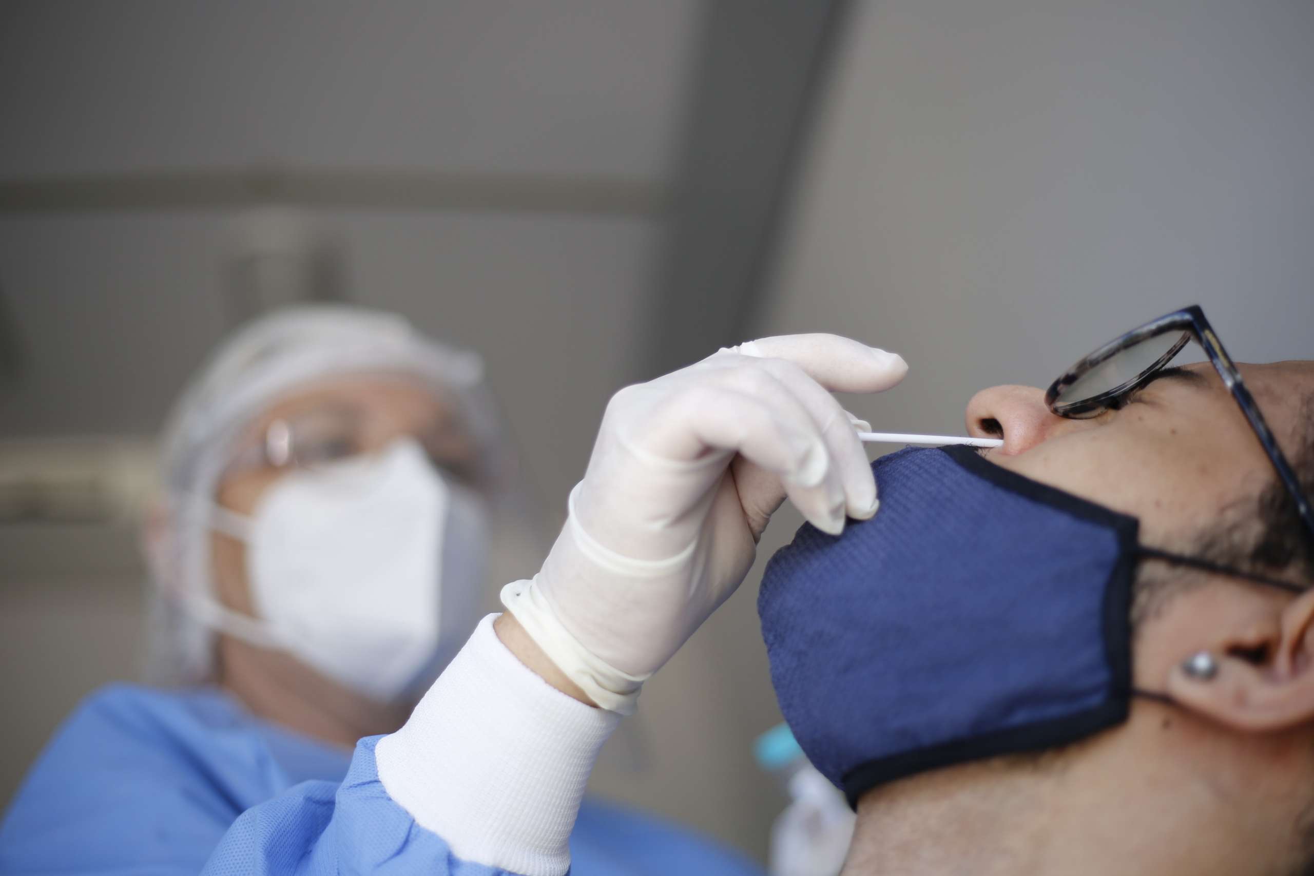 Centro de Testagem para Viajantes: Sesa reforça combate à Covid-19 no Aeroporto de Fortaleza