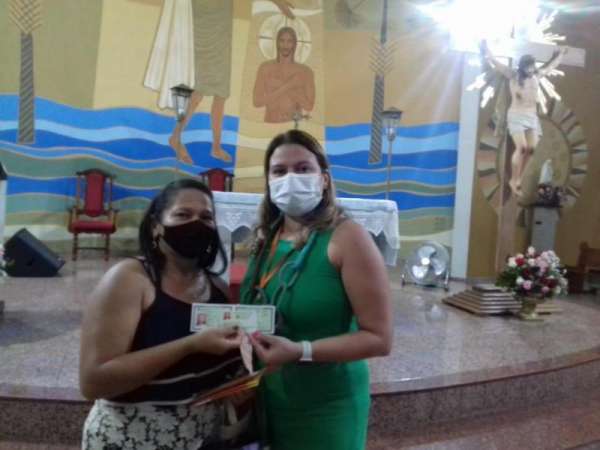 Mulheres de Pacujá buscam alternativa de renda no trançado da palha