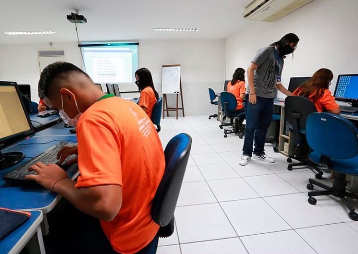 Ceará Educa Mais: projeto do Governo para elevar aprendizagem de estudantes da rede pública é aprovado na Assembleia