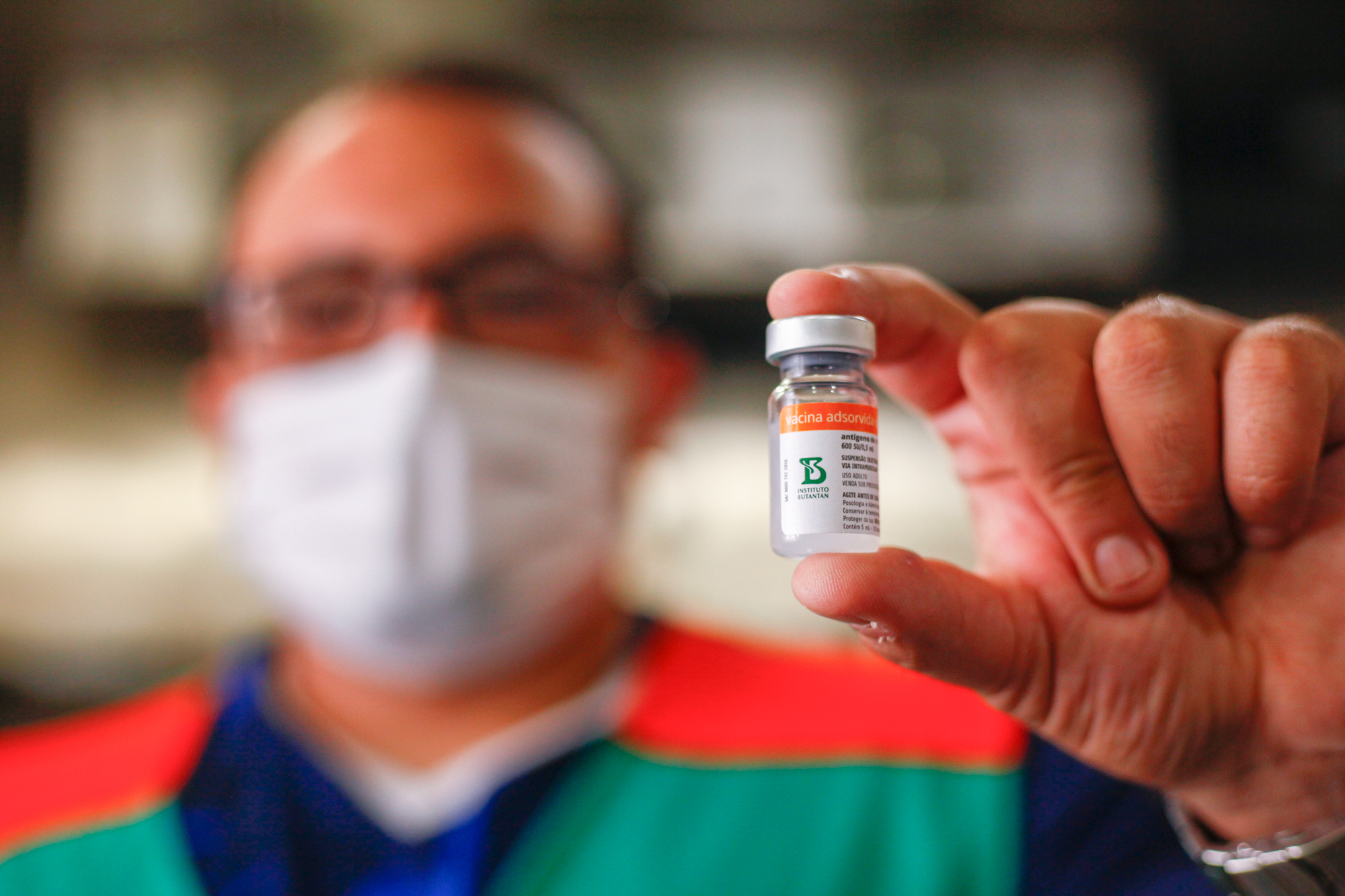 Mais 332 mil doses de vacinas contra Covid-19 chegam ao Ceará