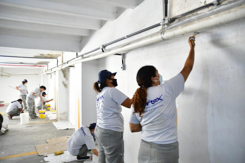 Mulheres que romperam o ciclo da violência são inseridas na construção civil