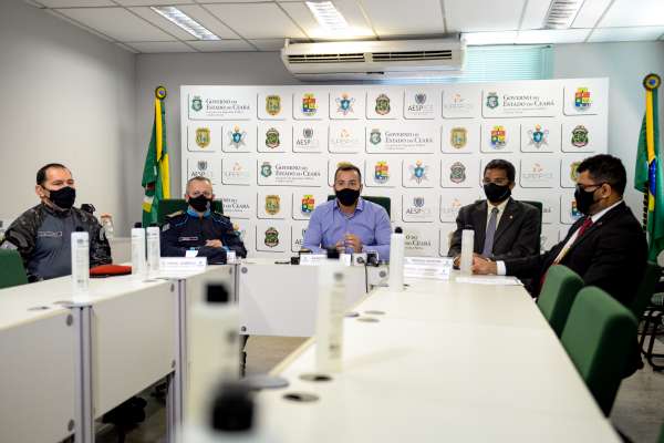 Em resposta rápida, forças de segurança do Ceará capturam envolvidos em mortes em Caucaia; três armas foram apreendidas