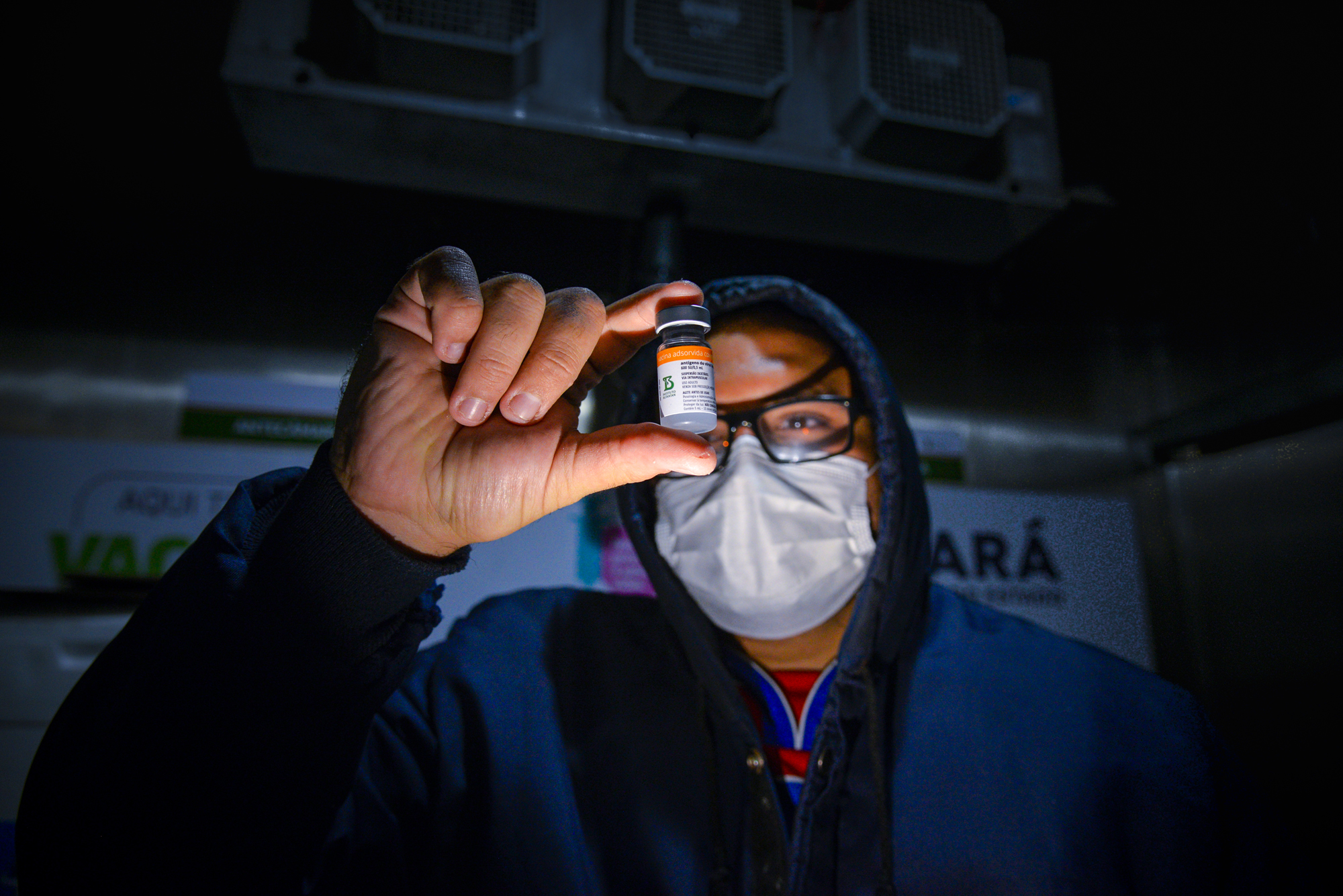 Remessas de 141 mil vacinas Pfizer e CoronaVac serão destinadas para primeira e segunda doses no Ceará