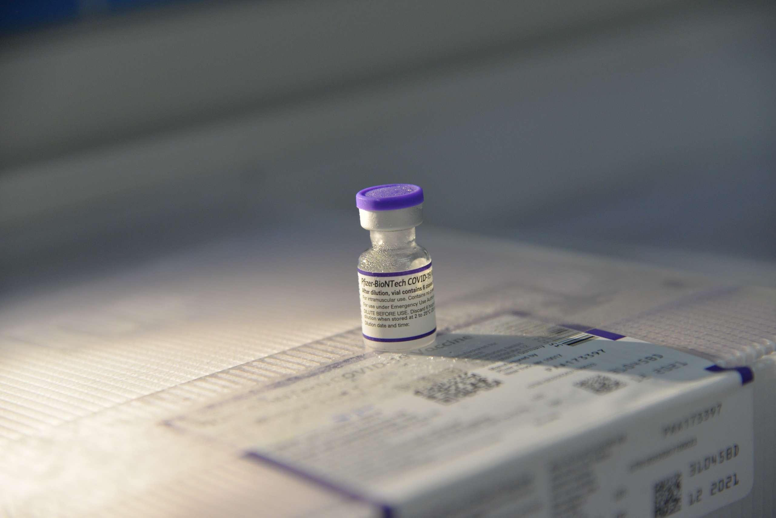 Lote com 47 mil doses de vacina contra a Covid-19 chega ao Ceará