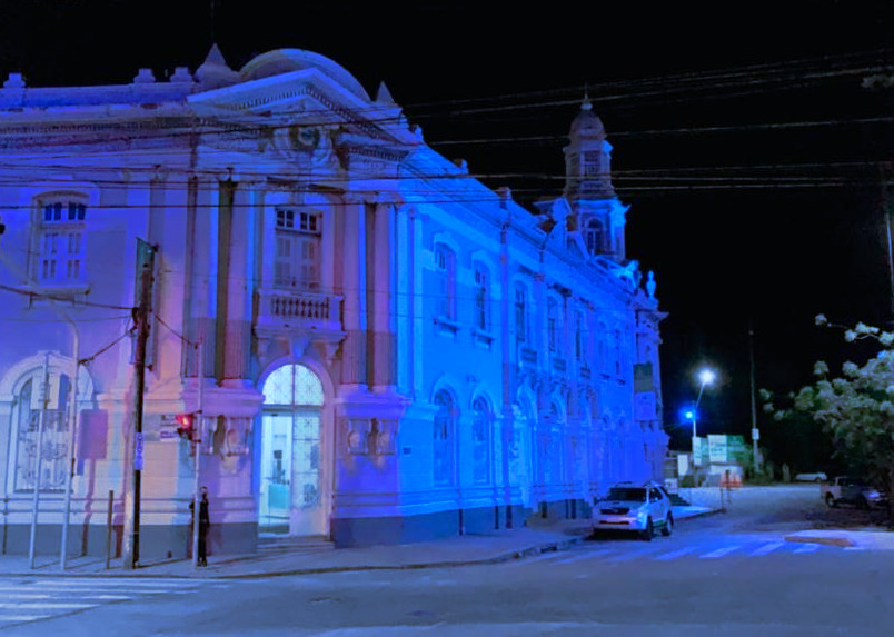 Novembro Azul: Sefaz adere mais uma vez à campanha e ilumina prédio-sede