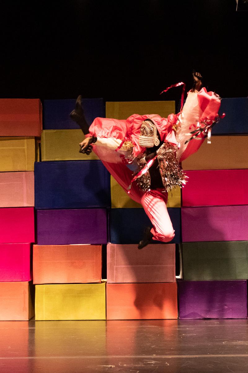 Dragão do Mar segue com série de apresentações cênicas gratuitas a partir desta quinta-feira (11)