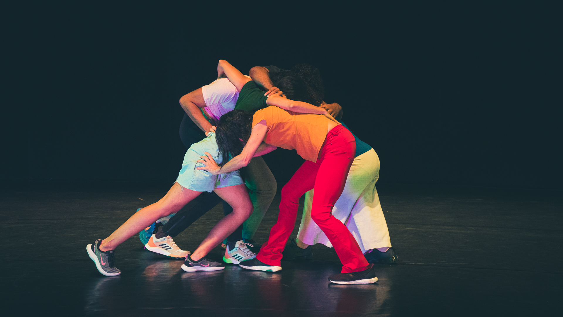 13ª Bienal Internacional de Dança do Ceará segue até quinta-feira (16) com apresentações gratuitas no Dragão do Mar