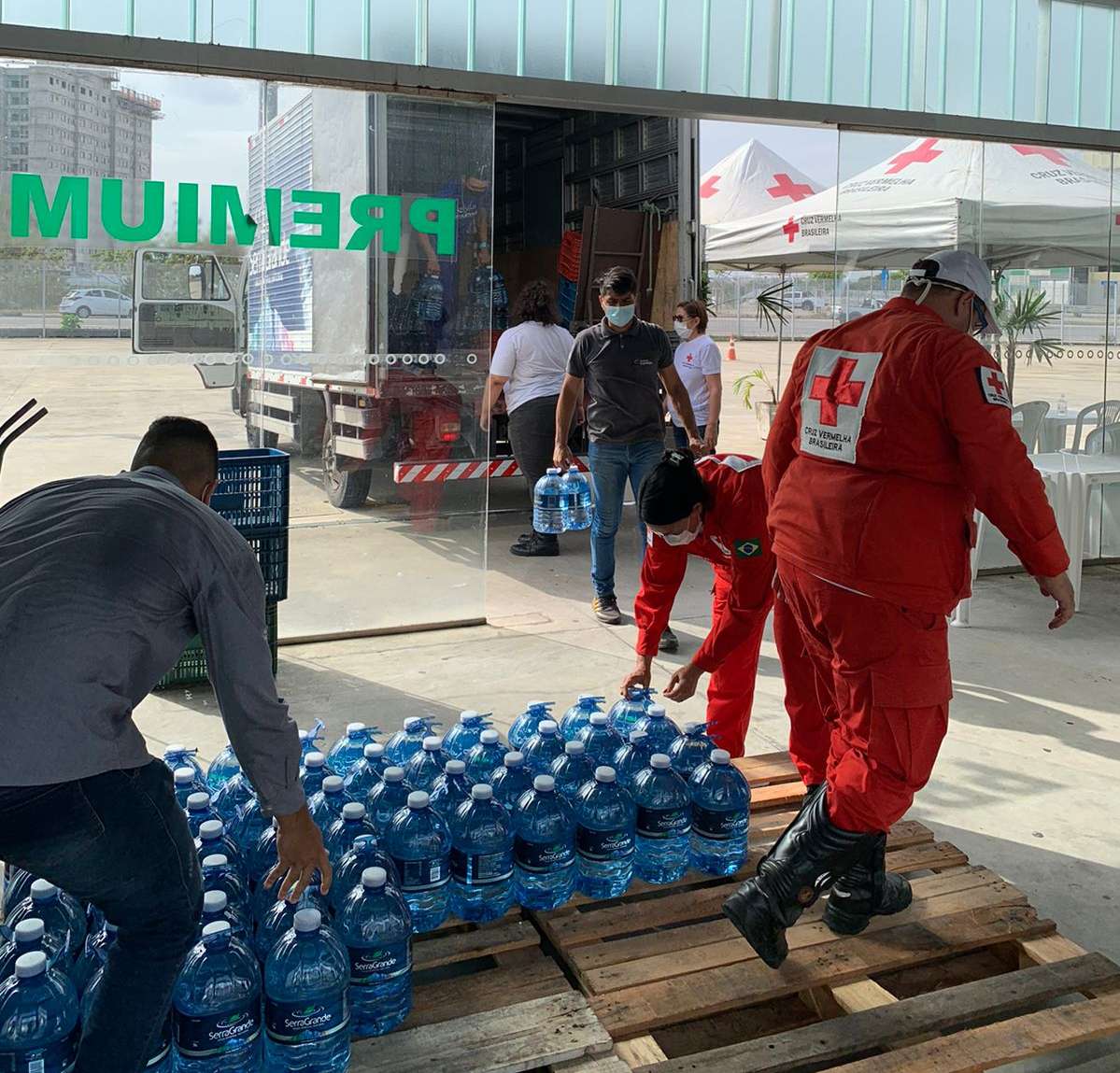 Arena Castelão estará aberta de 7h às 20h para receber doações para o S.O.S Chuvas no Sul da Bahia