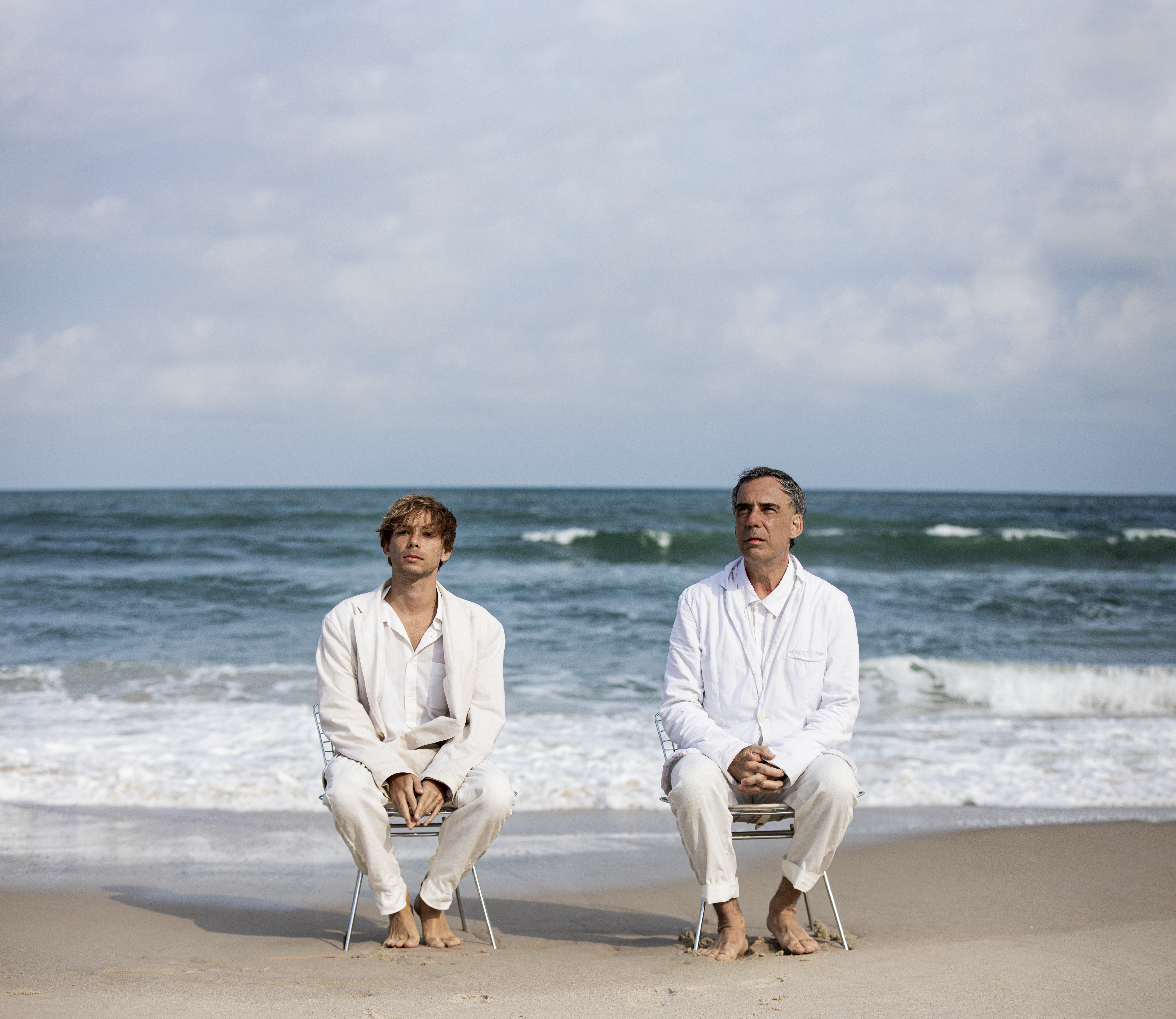 Arnaldo Antunes e Vitor Araújo trazem “Lágrimas no Mar” para o Cineteatro São Luiz em maio