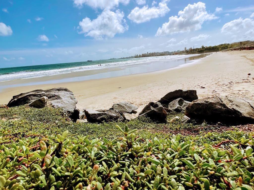 Com período chuvoso, balneabilidade da orla fortalezense continua com nove trechos próprios para banho