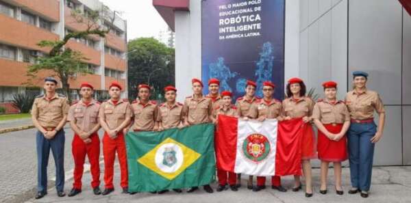 Colégio Militar do Corpo de Bombeiros participa da Mostra Nacional de Robótica em São Paulo