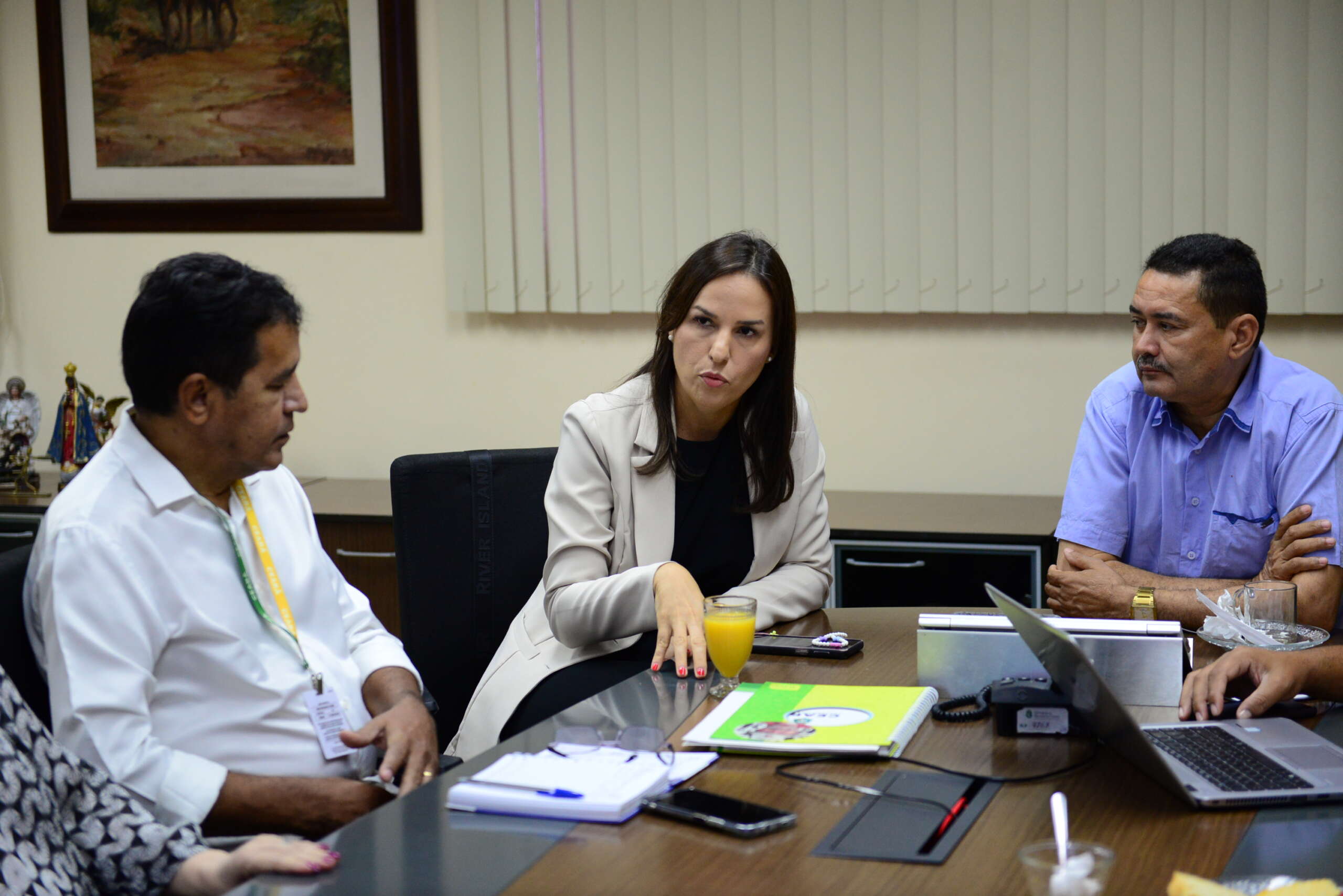 Combate à fome: primeira-dama realiza reunião com gestores da Secretaria do Desenvolvimento Agrário