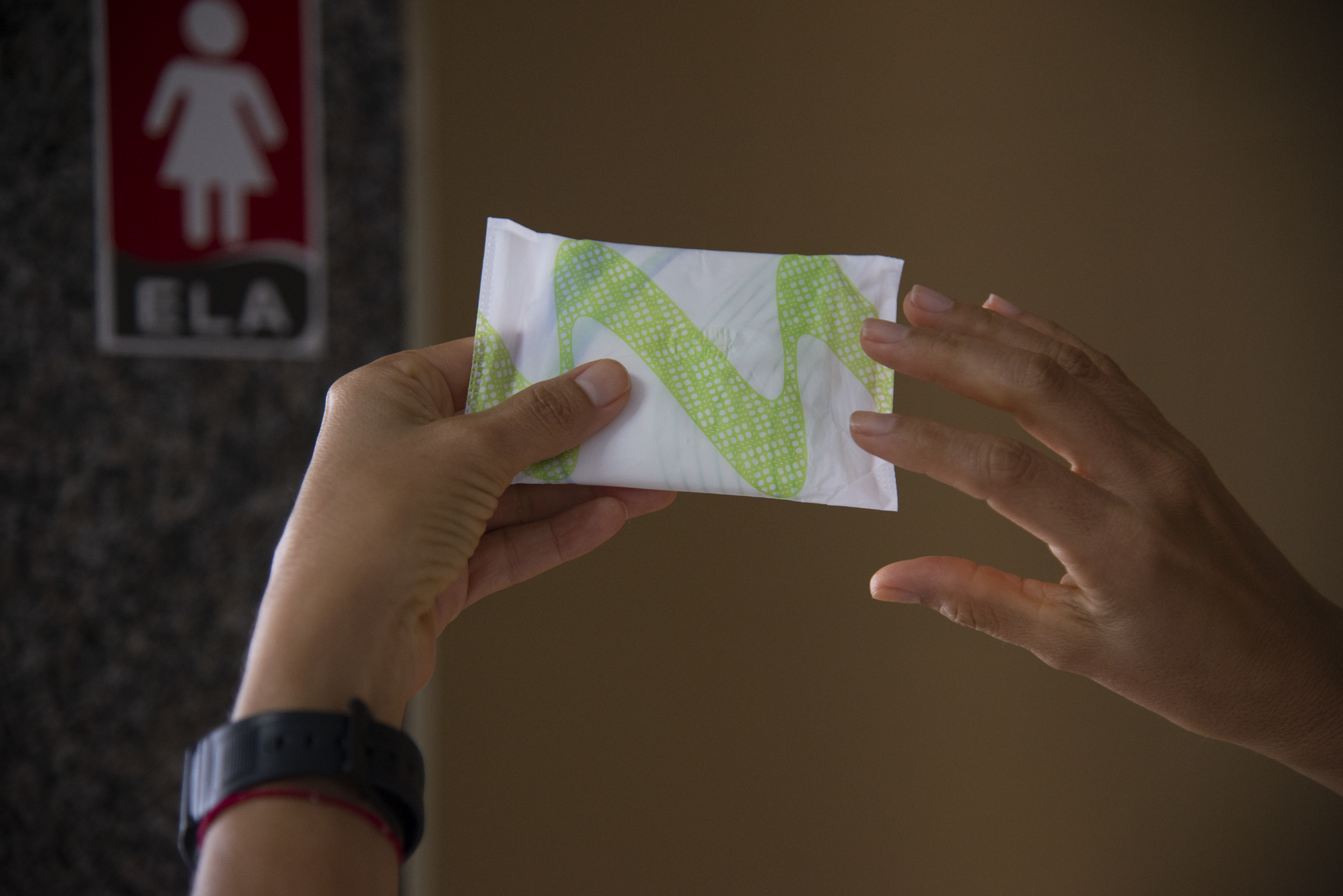 Começa distribuição de kits de absorventes nas escolas estaduais em 2023