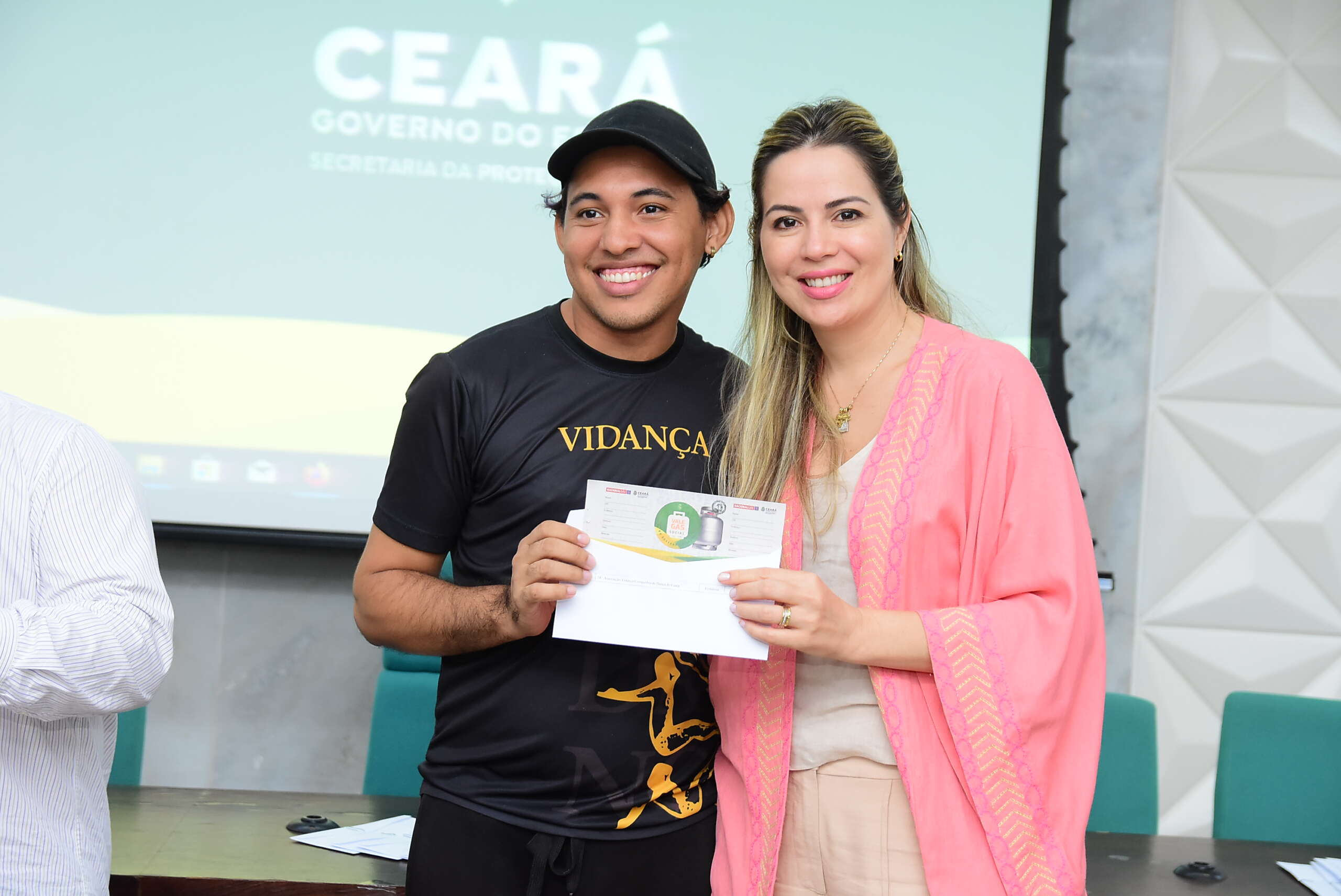 Vale-Gás Social: Mais de 17 mil famílias atendidas por cozinhas sociais e entidades serão beneficiadas