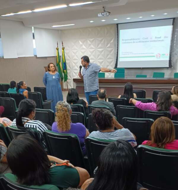 SPS capacita cuidadores de abrigos de crianças e adolescentes