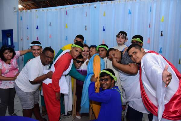 Arteterapia reabilita jovens abrigados em Residências Inclusivas do Ceará