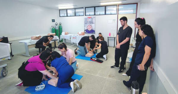 ESP/CE projeta capacitar mais de 350 residentes multiprofissionais em técnicas de Suporte Básico de Vida em 2023