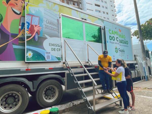 Caminhão do Cidadão percorre os municípios de Sobral, Uruburetama, Juazeiro do Norte e Santa Quitéria
