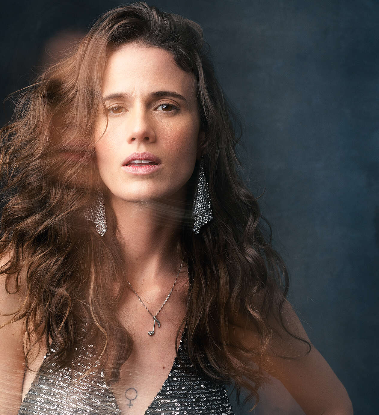 Ana Canãs realiza sessão extra de show em homenagem a Belchior