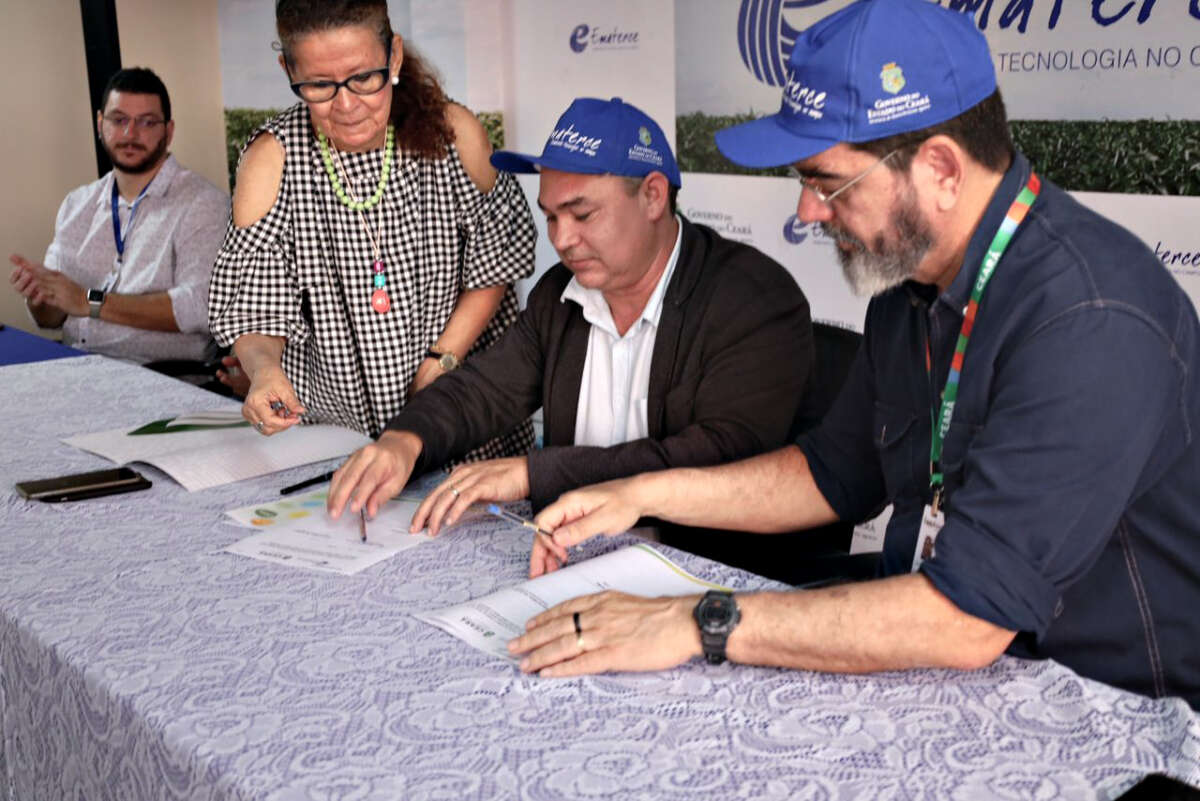 Idace e Ematerce assinam termo de cooperação técnica visando o desenvolvimento rural