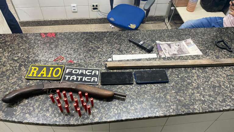 Dupla suspeita de realizar sequestro e tortura é capturada pela PMCE, em Crato