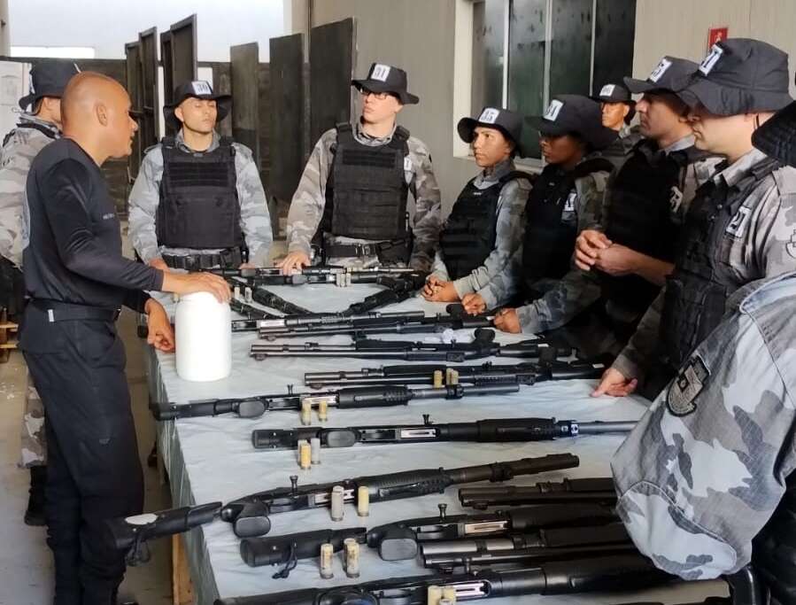 Aesp e PMCE capacitam policiais militares em curso de Força Tática